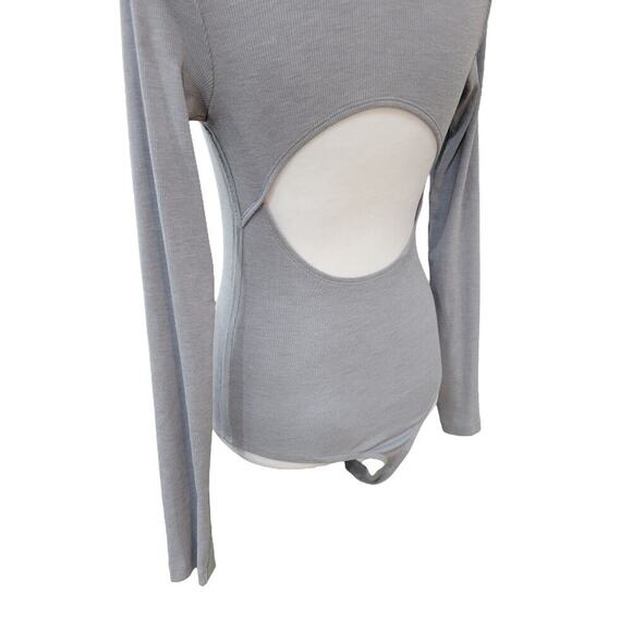 Nike Women's Dri Fit Yoga Luxe Infinalon Open Back Thong‎ Bodysuit Size XS Grey - Picture 12 of 15